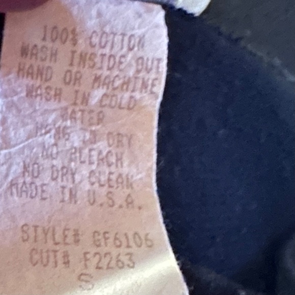 Vintage Crew Neck Cotton Giraffe Shirt - Picture 6 of 6